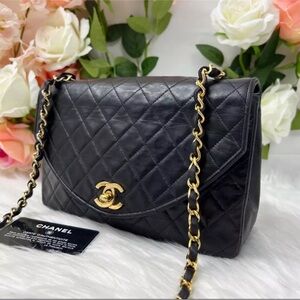 CHANEL Quilted Black Crossbody Bag with Gold Chain